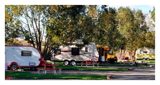 Creekside RVing at the Mountain View Motel RV Park