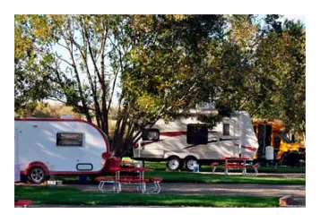 Creekside RVing at the Mountain View Motel & RV Park