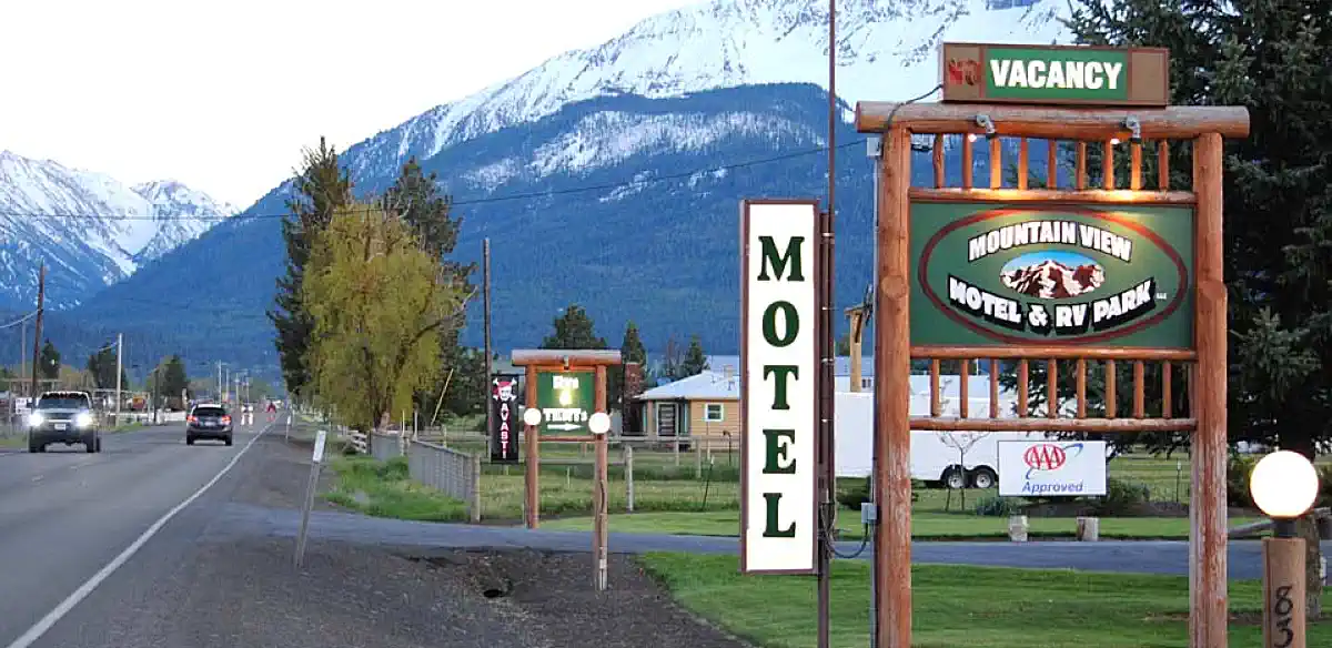 Welcome to the Mountain View Motel & RV Park on Oregon Hwy 82