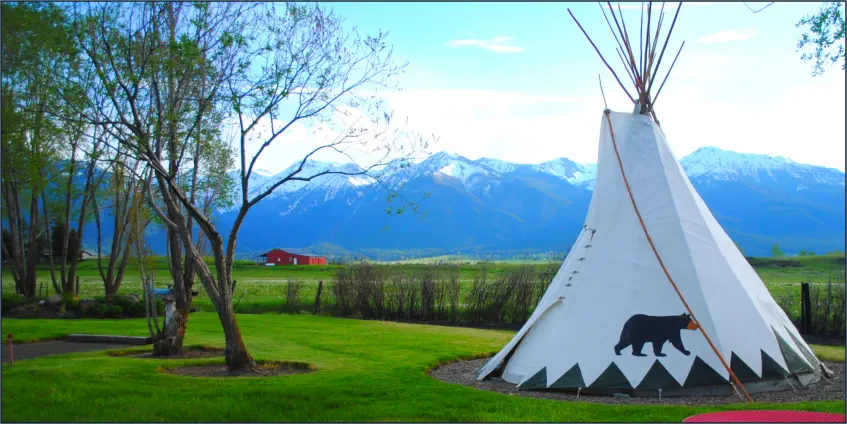 The Hunters Lodge at the Mountain View RV Campground