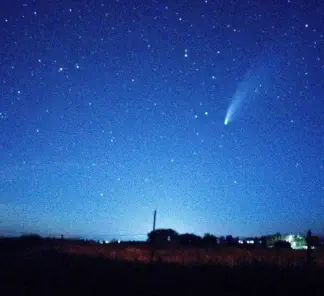 The Neowise Comet at dusk in July 2020 at the Mountain View RV Campground 